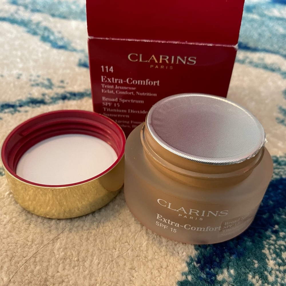 Clarins extra comfort cappuccino